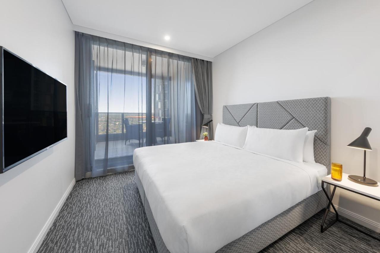 Meriton Suites George Street, Parramatta Sidney Exterior foto
