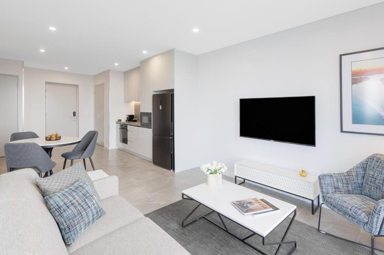 Meriton Suites George Street, Parramatta Sidney Exterior foto