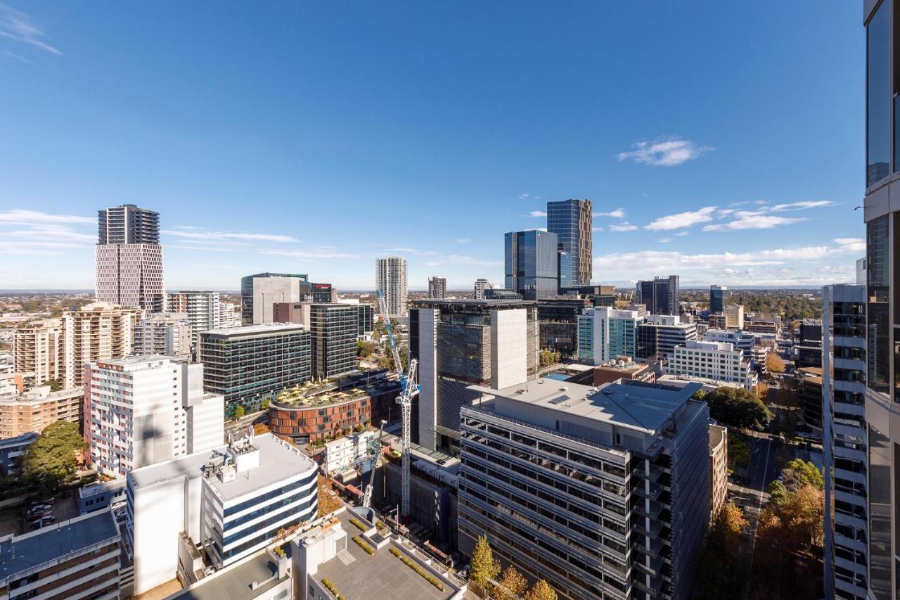 Meriton Suites George Street, Parramatta Sidney Exterior foto