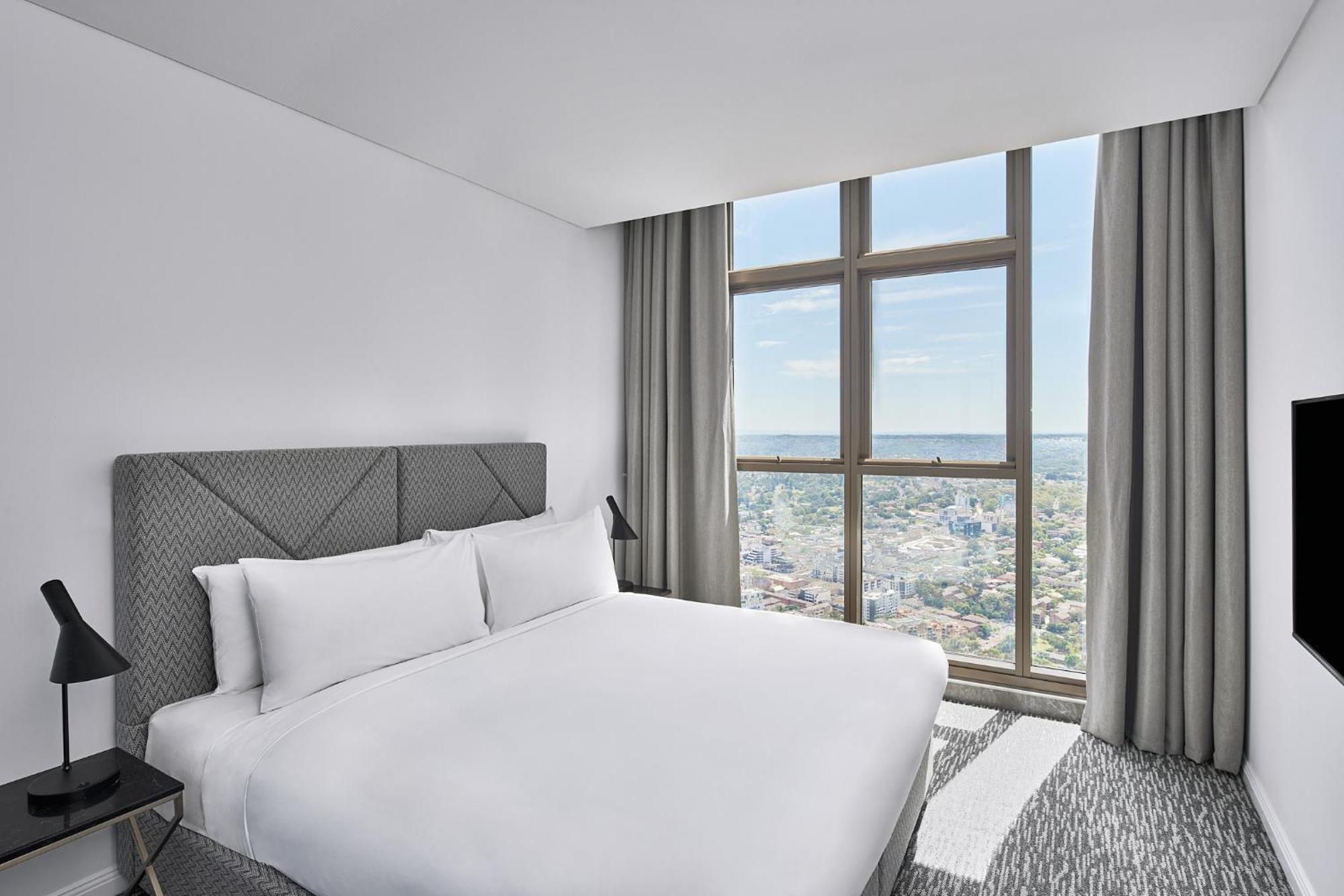 Meriton Suites George Street, Parramatta Sidney Exterior foto
