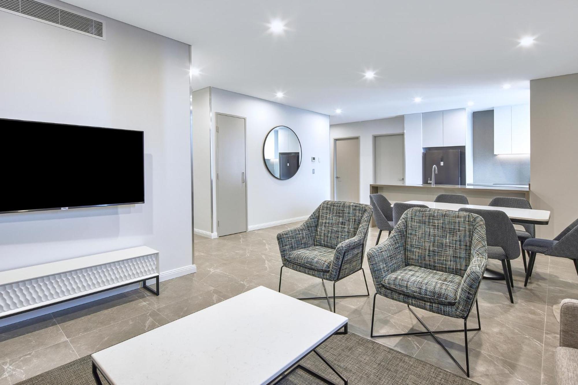 Meriton Suites George Street, Parramatta Sidney Exterior foto